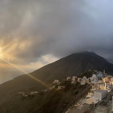 Oxo Kamara * Olympos (Karpathos)